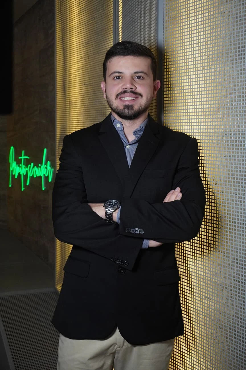 Dr. Caio Elias, médico psiquiatra do Instituto AG